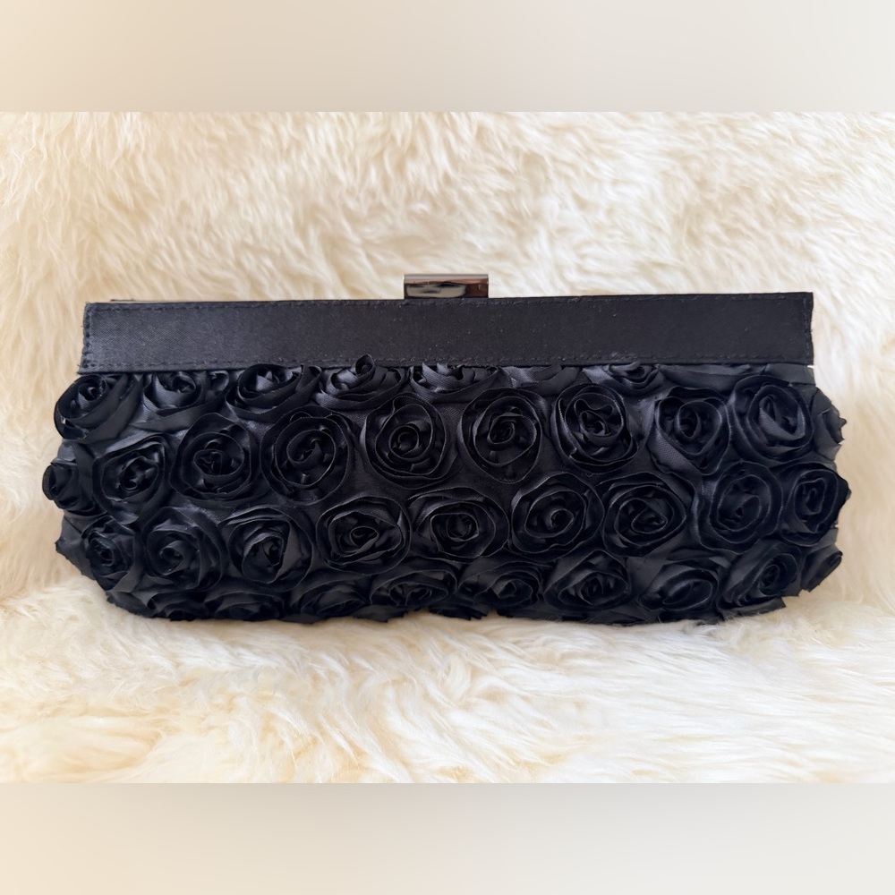 Elegant Black Rose Applique Clutch